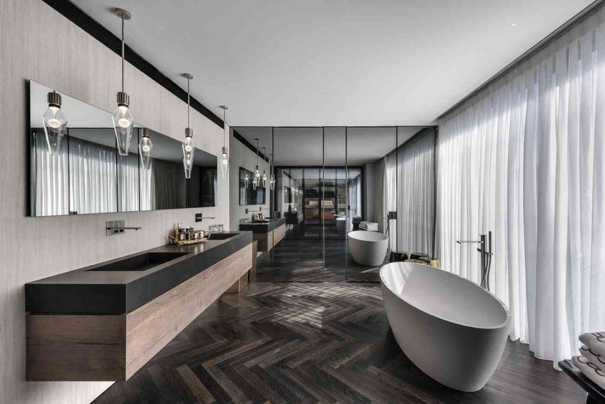 Simoene Architects Ltd – Central Israel חדר האמבטיה בתאורה מיוחדת של קמחי דורי